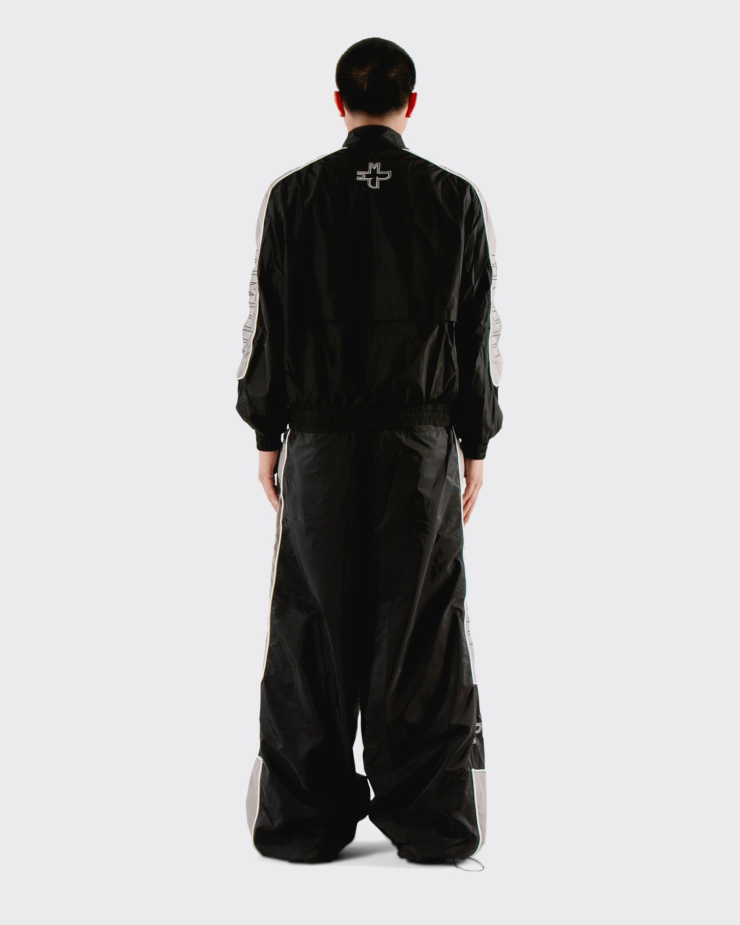 HMDD® HOLY RUNNER ZIP UP