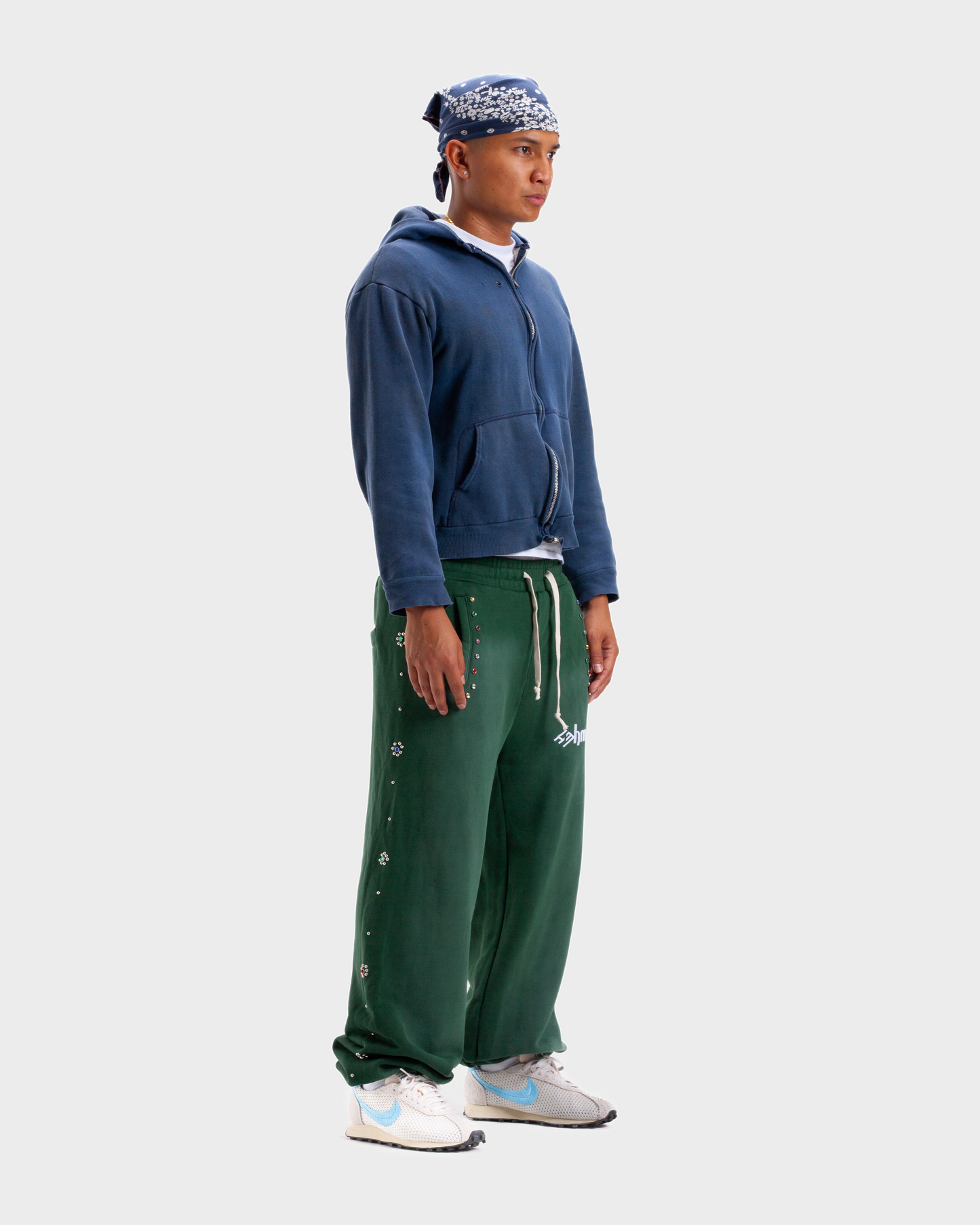 GREEN FLOWER STUDDED SCRUNCH SWEATS